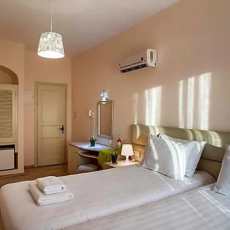 Olia Hotel Tourlos