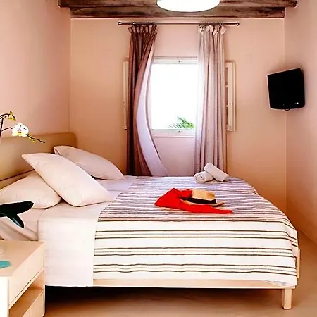 Olia Hotel 3*