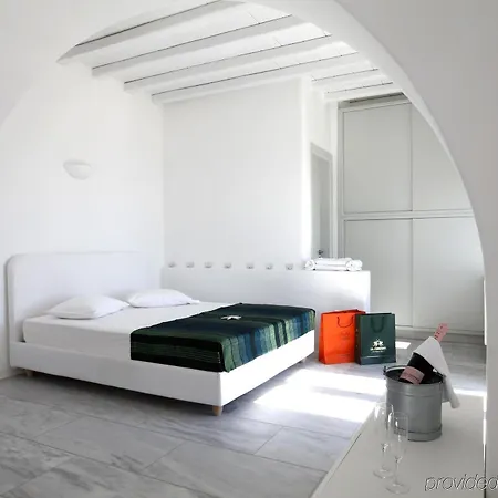 Olia Hotell 3*